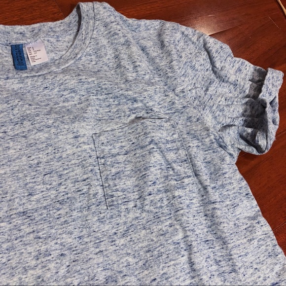 Blue-Gray Pocket Tee and Rolled Sleeves - Picture 4 of 4